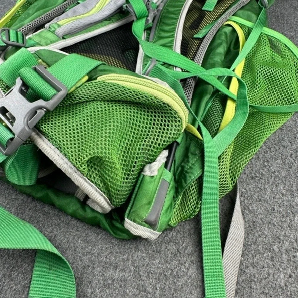 REI Flash 45 Men's Medium Hiking Backpack Green Lightweight Internal Frame Pack